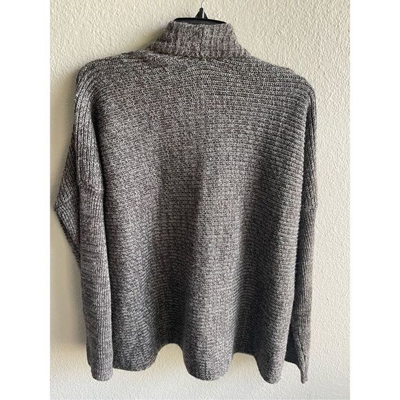 Daisy Fuentes Cardigan Sweater - Picture 3 of 4